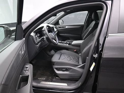 New 2026 Volkswagen Atlas Cross Sport SE AWD/4WD image 9