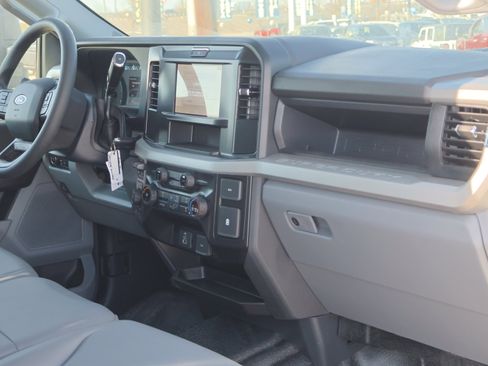 New 2025 Ford F350 XL w/ XL Chrome Package image 43