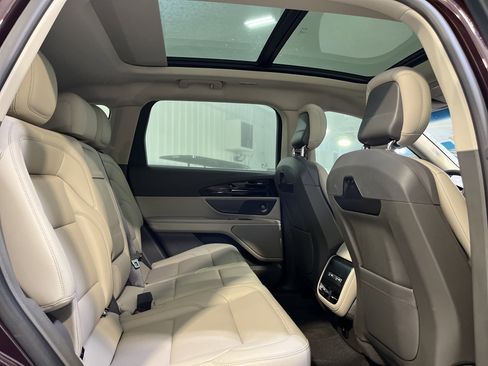 Used 2024 Lincoln Nautilus Premier w/ Equipment Group 102A image 14