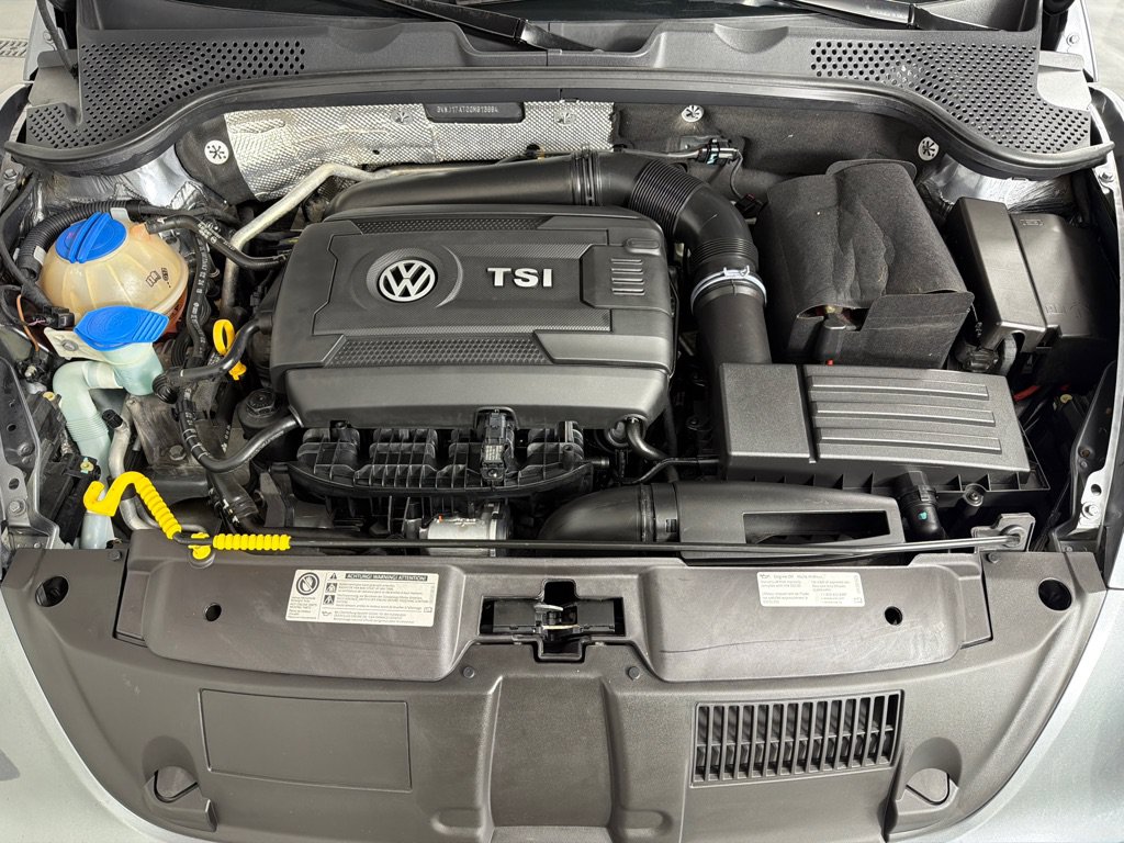 Used 2016 Volkswagen Beetle 1.8T SE FWD image 23