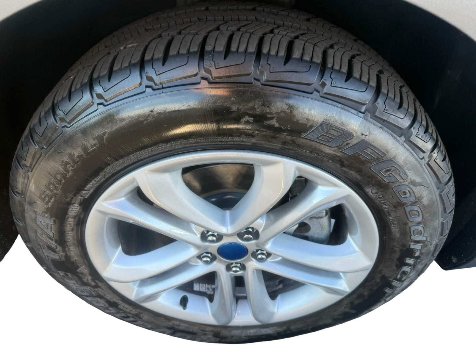 Used 2015 Ford Edge SEL w/ Equipment Group 201A FWD image 12