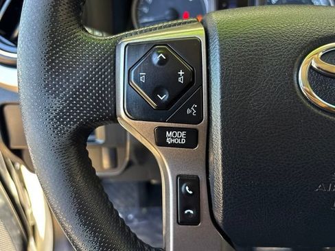 Used 2016 Toyota Tacoma SR5 w/ SR5 Appearance Package (SN) RWD image 15