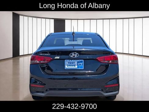 Used 2022 Hyundai Accent SEL FWD image 7