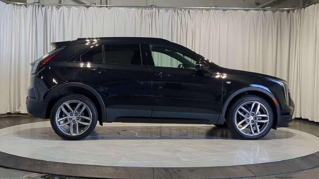 Used 2023 Cadillac XT4 Sport AWD/4WD image 11