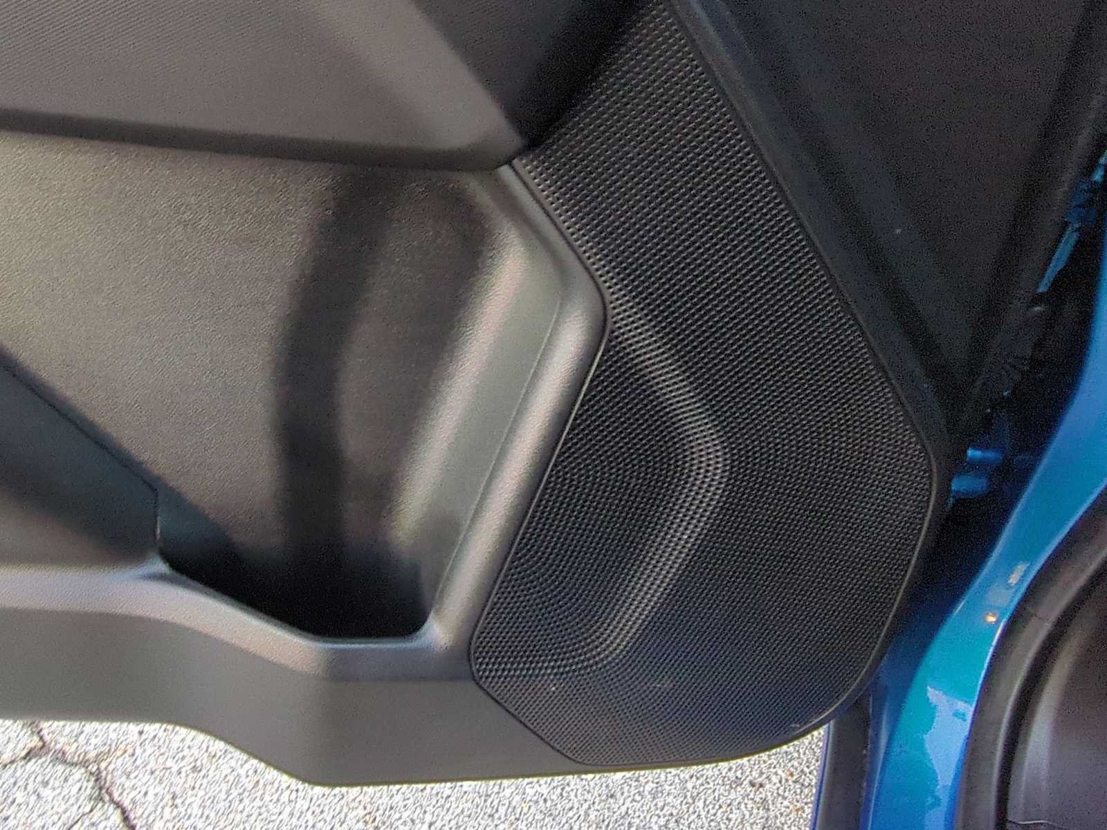 Used 2024 Chevrolet Colorado LT w/ LT Convenience Package AWD/4WD image 23