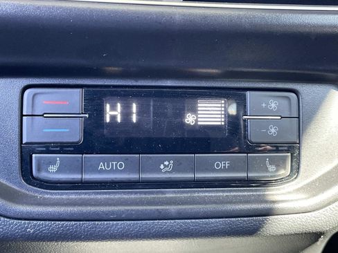 Certified 2025 Volkswagen Atlas SEL image 13