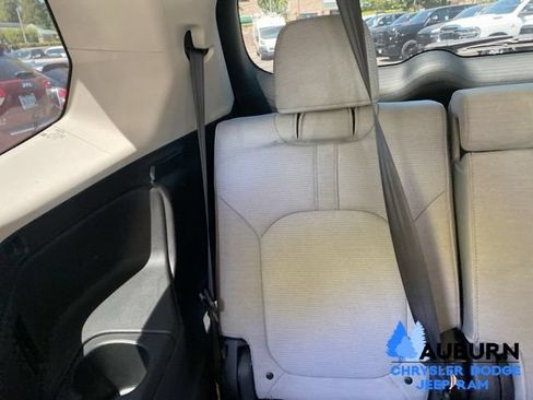 Used 2023 Honda Pilot LX image 18