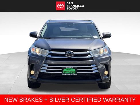 Certified 2019 Toyota Highlander XLE AWD/4WD image 8