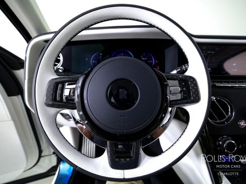 New 2026 Rolls-Royce Cullinan Black Badge image 15