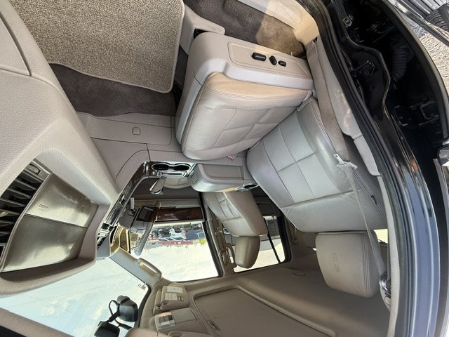 Used 2014 Lincoln Navigator 2WD image 10