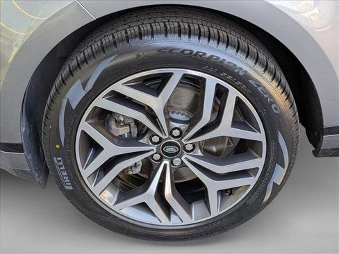 Used 2022 Land Rover Range Rover Evoque R-Dynamic S image 24