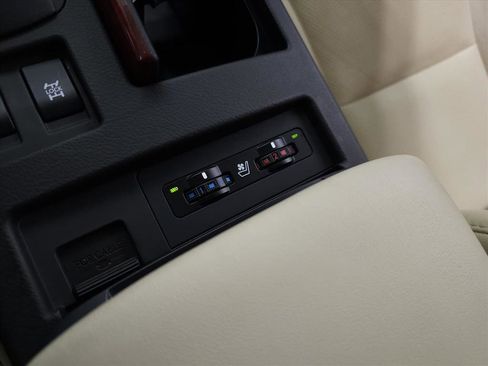 Used 2011 Lexus RX 350 AWD image 28