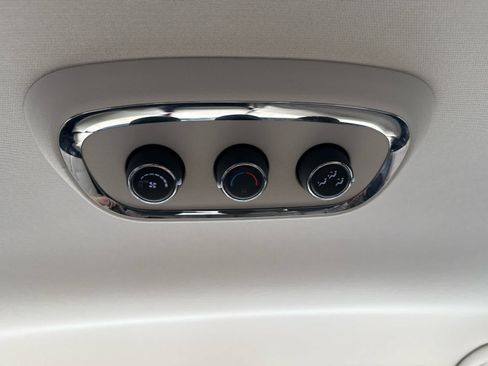 Used 2019 Dodge Durango SXT AWD/4WD image 16