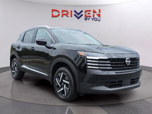 New 2026 Nissan Kicks SV w/ SV Premium Package image 8