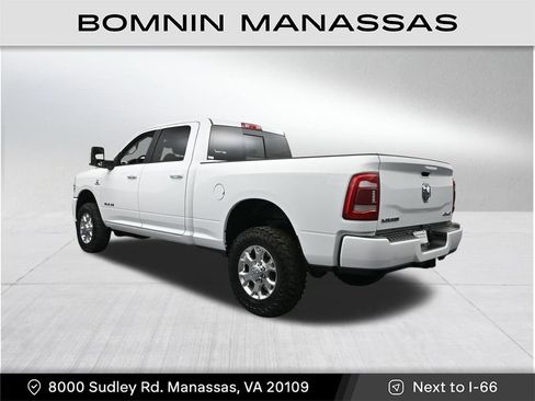 Used 2024 RAM 2500 Laramie AWD/4WD image 3