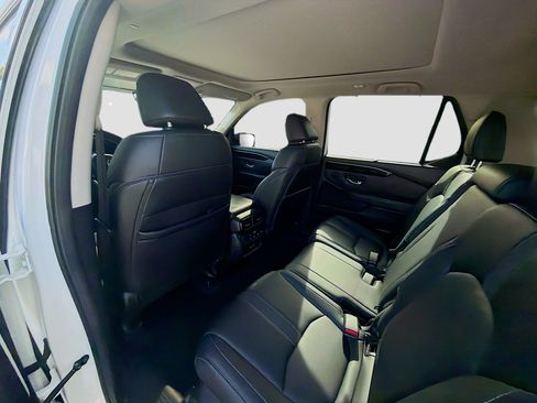 Used 2023 Honda Pilot Touring image 25