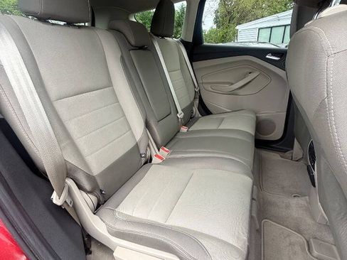 Used 2016 Ford Escape SE w/ Equipment Group 201A AWD/4WD image 17