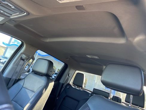 Used 2023 GMC Sierra 1500 SLT image 28