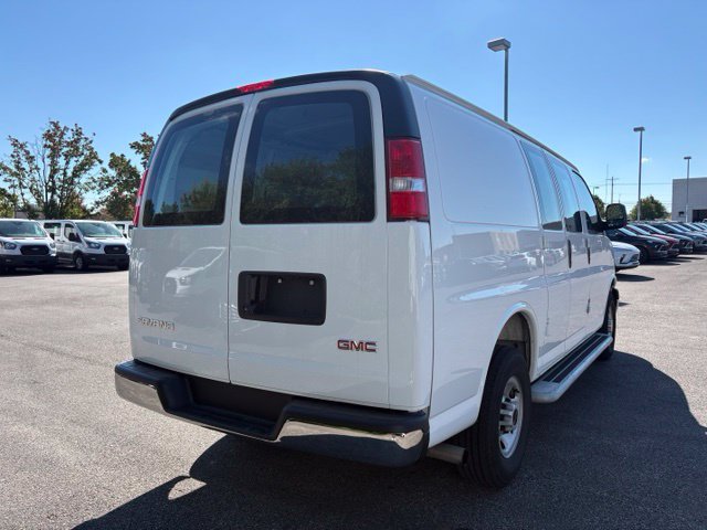 Used 2025 GMC Savana 2500 w/ Driver Convenience Package RWD image 5