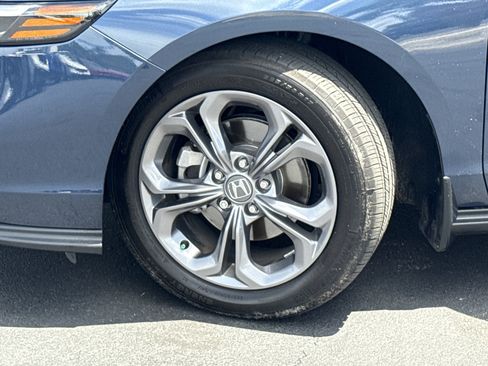 Certified 2024 Honda Accord EX image 39