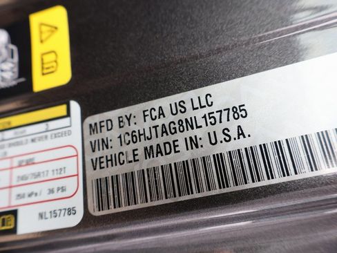 Used 2022 Jeep Gladiator Sport image 40