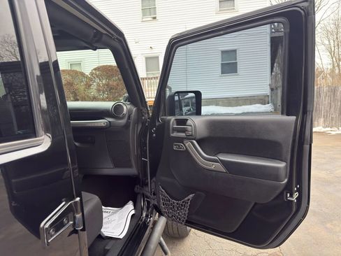 Used 2014 Jeep Wrangler Unlimited Sport w/ Quick Order Package 24S AWD/4WD image 20