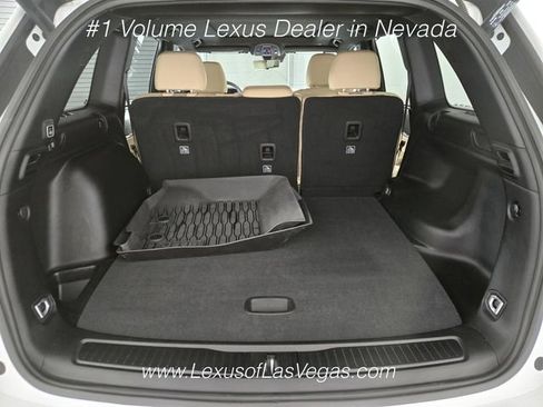 Used 2024 Jeep Grand Cherokee Limited w/ Luxury Tech Group II AWD/4WD image 19