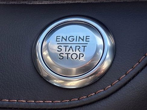 New 2026 Lincoln Nautilus Premier AWD/4WD image 13
