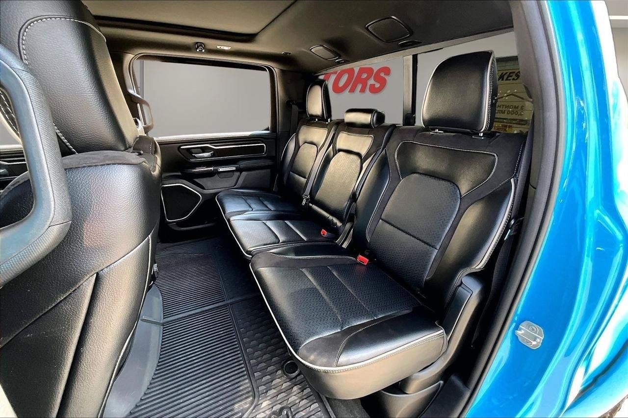 Used 2024 RAM 1500 Laramie AWD/4WD image 24