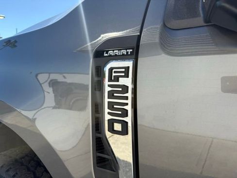 Used 2024 Ford F250 Lariat image 10