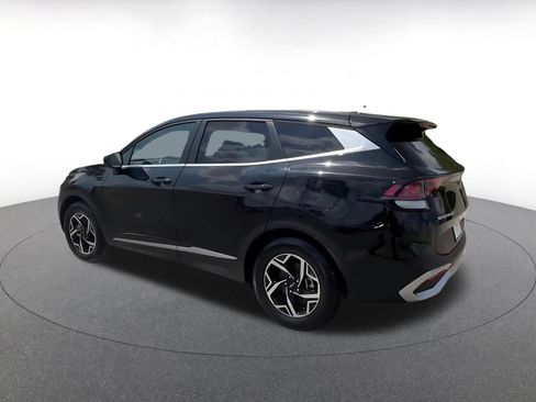 Used 2025 Kia Sportage LX image 10