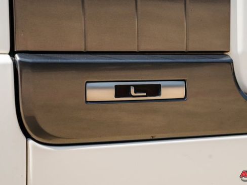 Used 2018 Land Rover Range Rover Long Wheelbase Autobiography AWD/4WD image 39