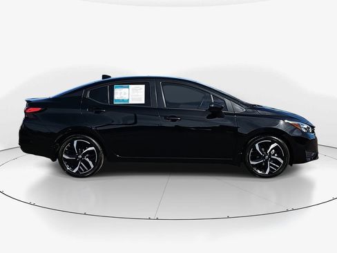 Used 2023 Nissan Versa SR w/ Trunk Package image 4