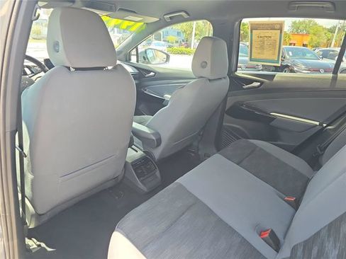 Used 2022 Volkswagen ID.4 Pro RWD image 9