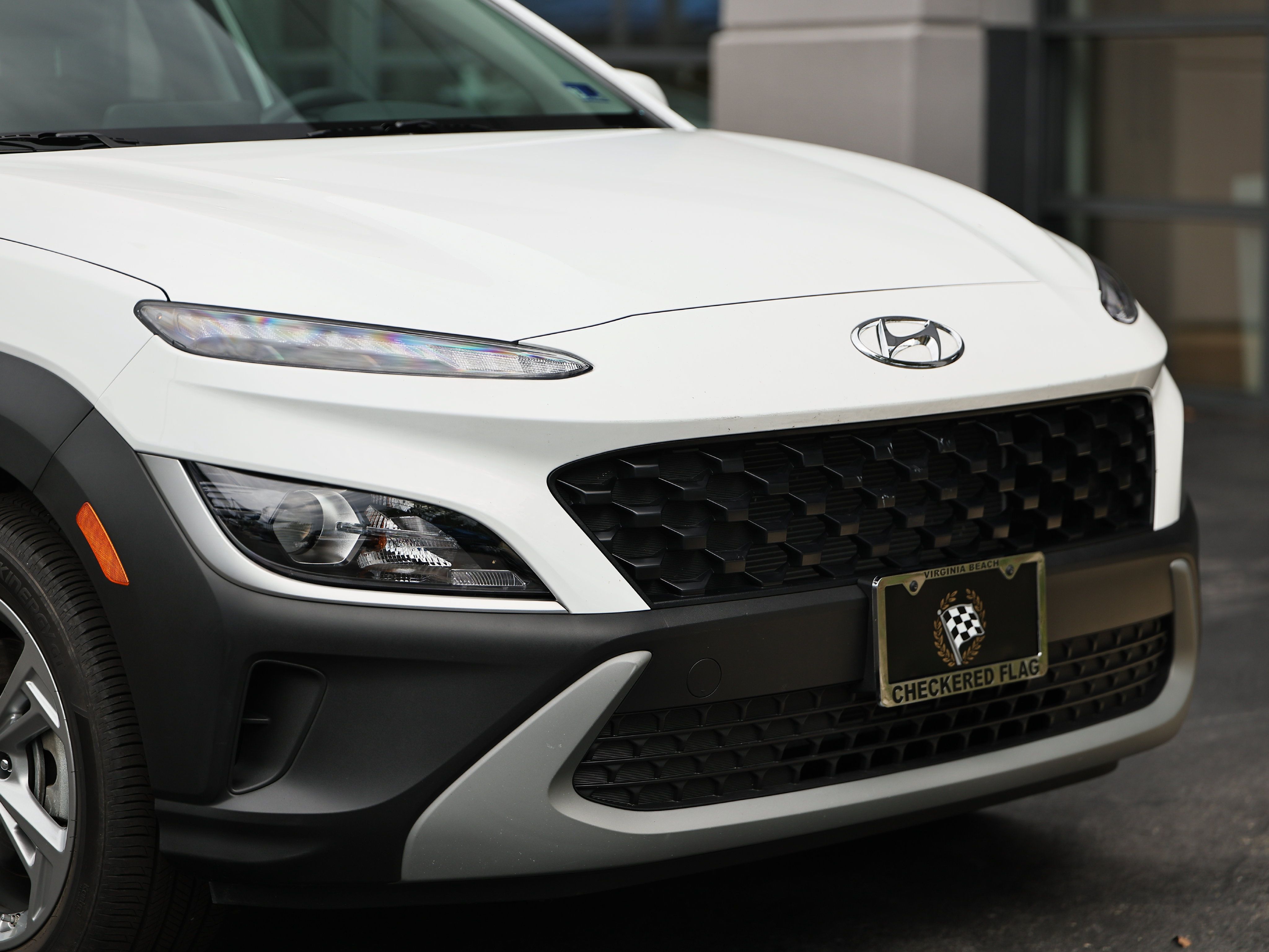 Used 2023 Hyundai Kona SEL w/ Cargo Package AWD/4WD image 2