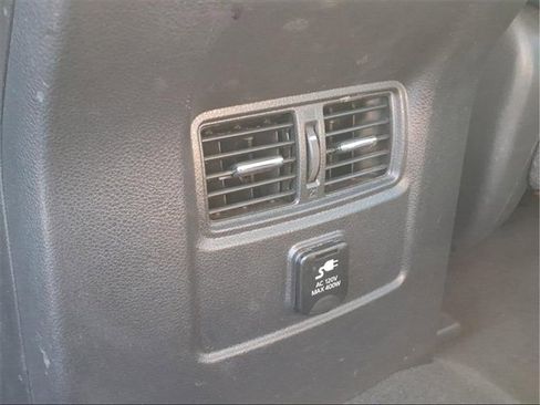 Used 2018 Nissan Titan PRO-4X image 25