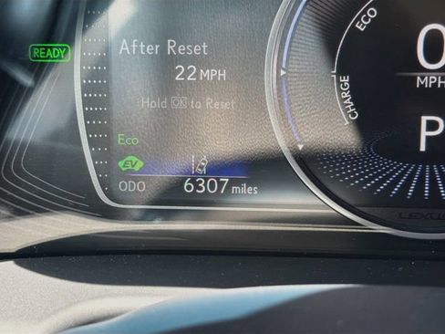 Used 2025 Lexus ES 300h w/ Premium Package FWD image 41
