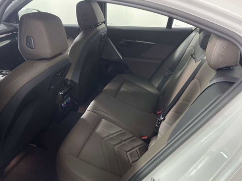 New 2026 BMW 530i xDrive w/ Premium Package image 19