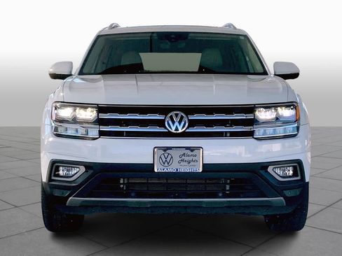 Used 2019 Volkswagen Atlas SEL Premium image 3