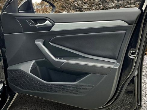 Used 2025 Volkswagen Jetta Sport image 20