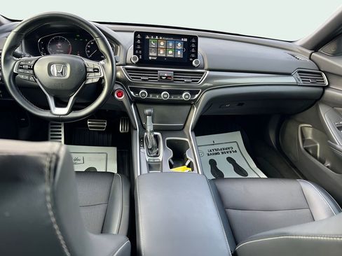 Used 2018 Honda Accord Sport image 12