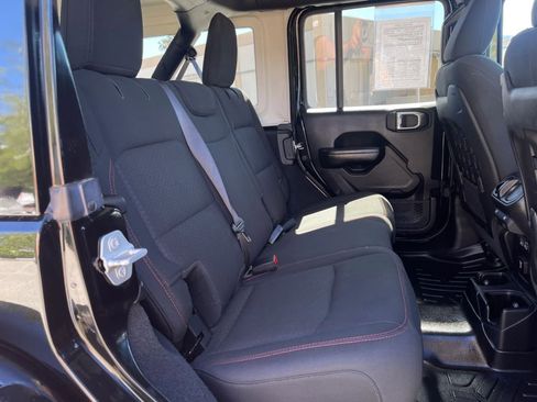 Used 2019 Jeep Wrangler Unlimited Rubicon image 23