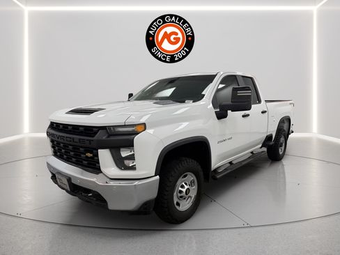 Used 2020 Chevrolet Silverado 2500 W/T w/ WT Safety Package AWD/4WD image 3