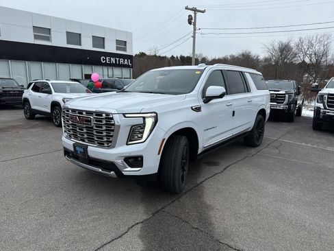 New 2026 GMC Yukon XL Denali w/ Sun & Power Step Package image 3