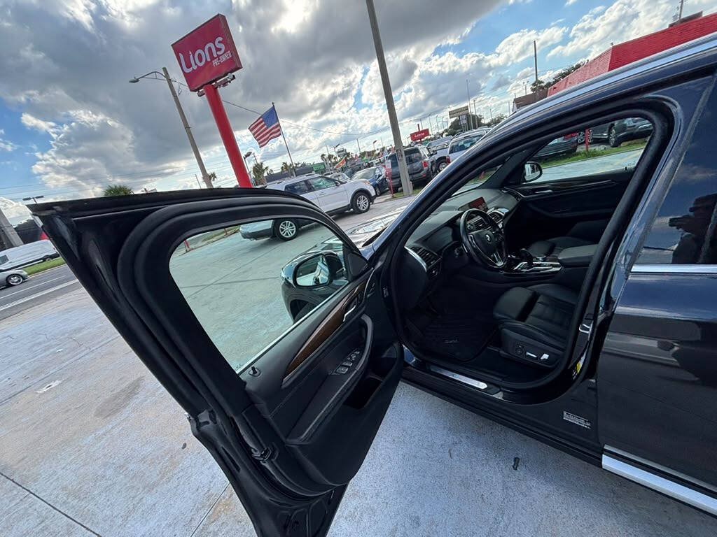 Used 2020 BMW X3 xDrive30i w/ Executive Package AWD/4WD image 4