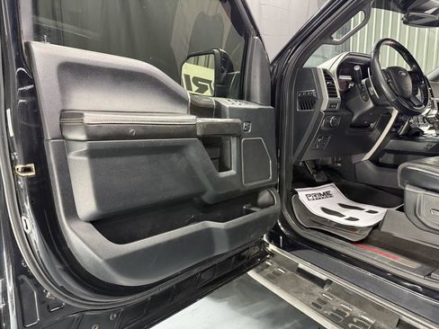 Used 2019 Ford F150 Raptor w/ Equipment Group 802A Luxury AWD/4WD image 17