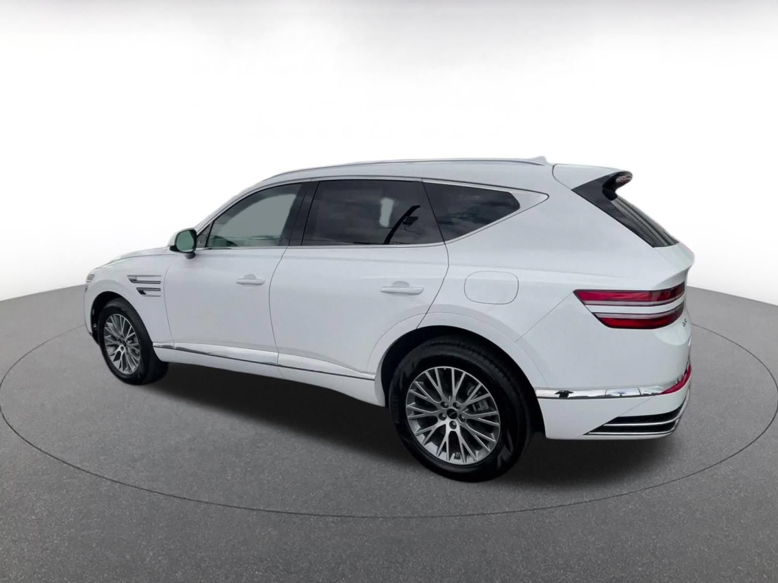 Used 2026 Genesis GV80 2.5T AWD/4WD image 9