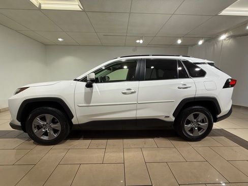 Used 2023 Toyota RAV4 XLE image 2