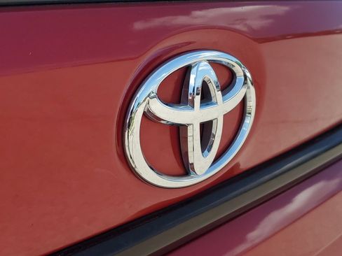 Used 2021 Toyota Corolla XSE FWD image 12