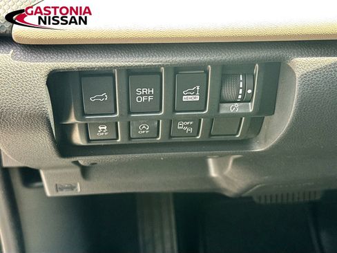 Used 2023 Subaru Forester Limited AWD/4WD image 11